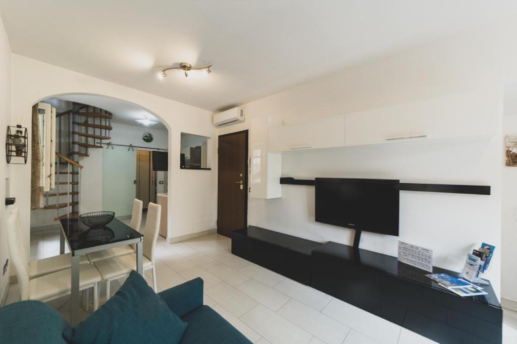 Molly Apartment Porto Santo Stefano  Extérieur photo