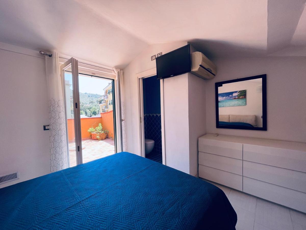 Molly Apartment Porto Santo Stefano  Extérieur photo